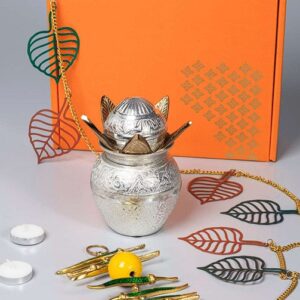 Kalash Hamper – Brass Kalash with Oran Metal, Chilly & Lemon Motif
