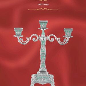 3 LIT CANDLESTAND